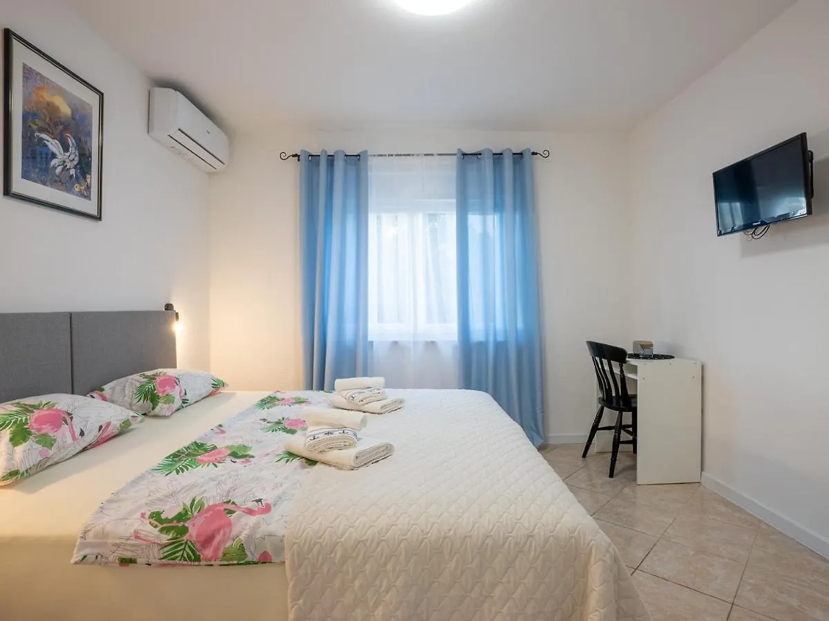 Restaurant & Rooms Nino Porat  Gasthof